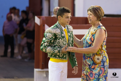 Aire sur l'Adour course landaise génération Aturine